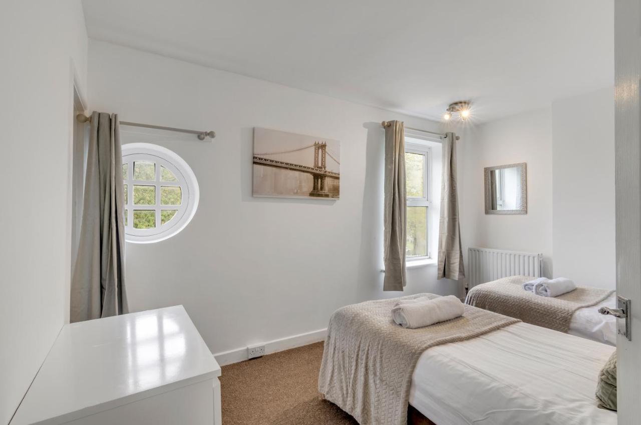Guest Homes - The Holiday home